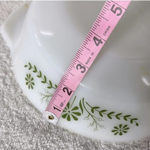 Vintage Milk Glass Green Daisy Flower Round Casserole Dish W Lid - Picture 13 of 14